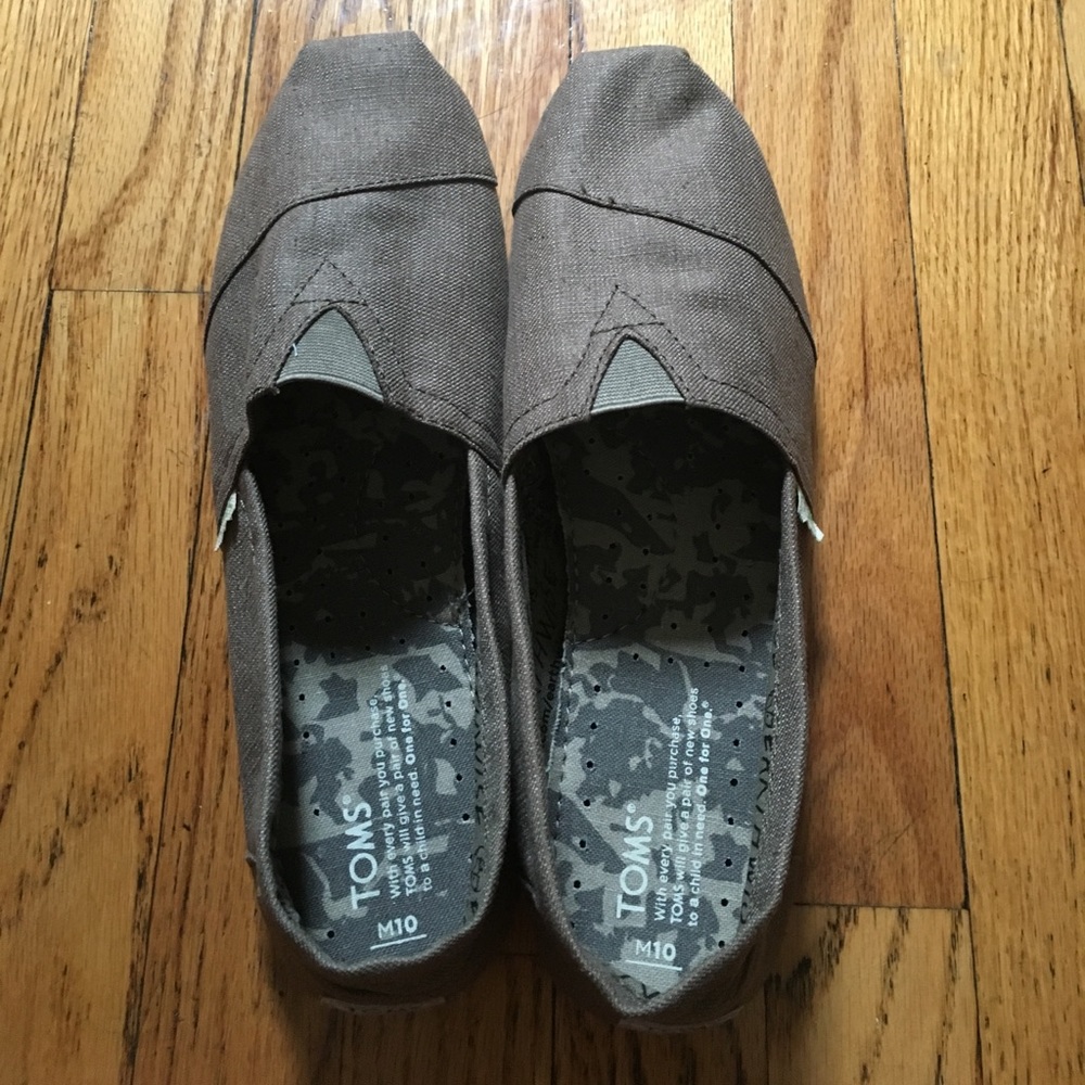 Brand NEW! Toms Classics!