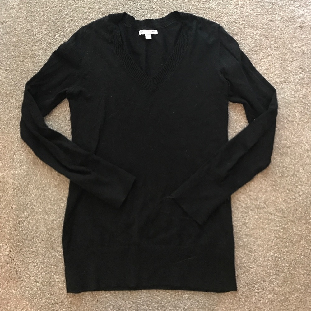 Gap V-neck sweater