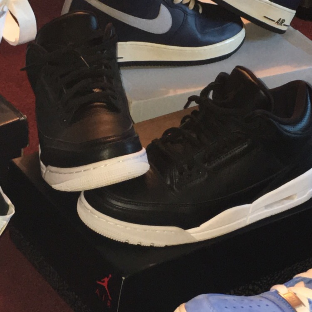 Air Jordan retro 3 Cyber Monday