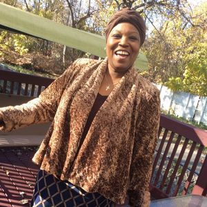 Meet your Posher, Angie