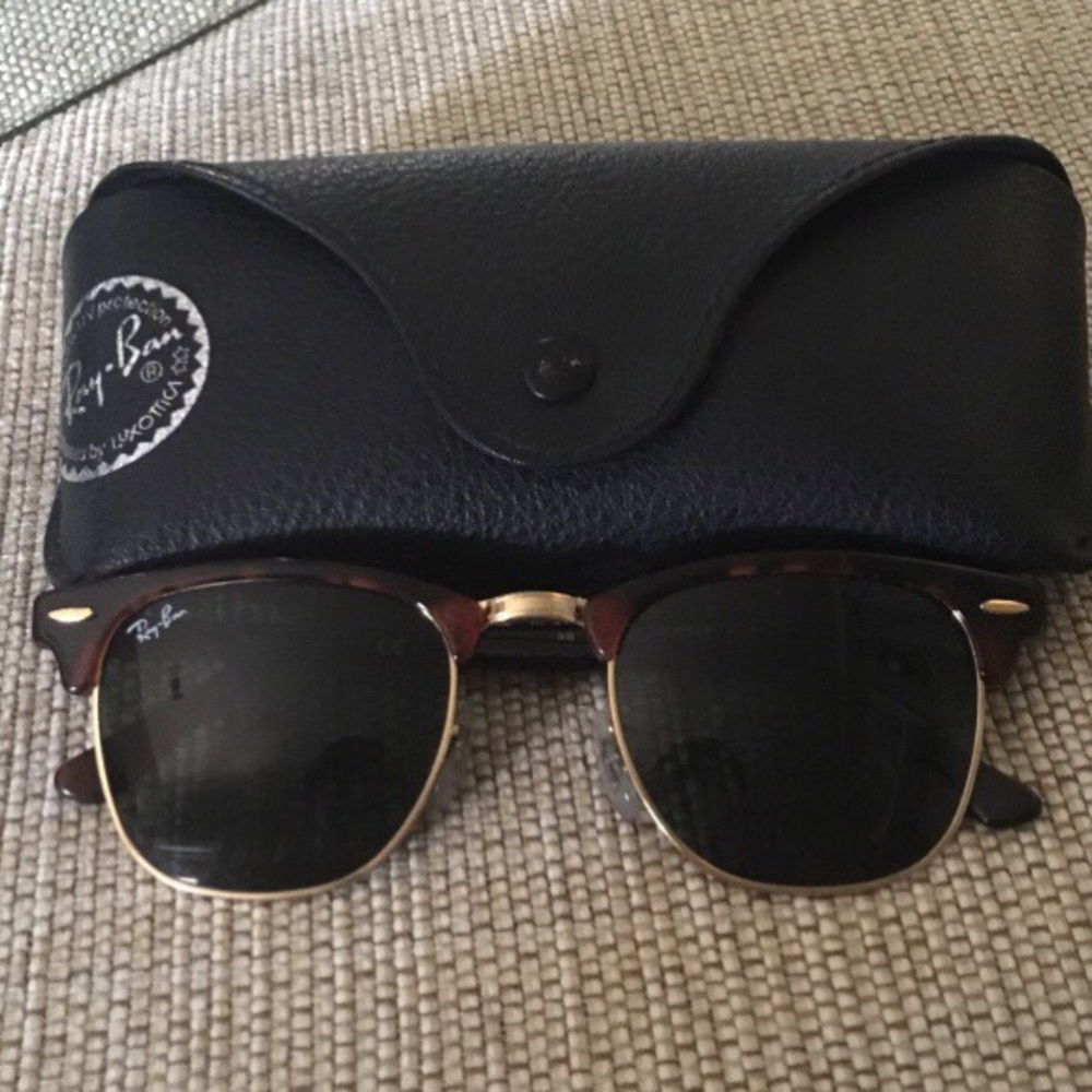 Ray Ban Clubmaster with case and cleaning cloth.