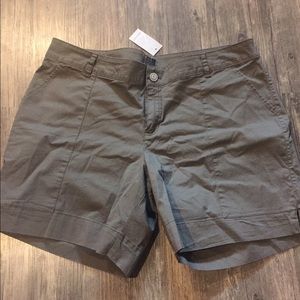 Size 18 khaki shorts