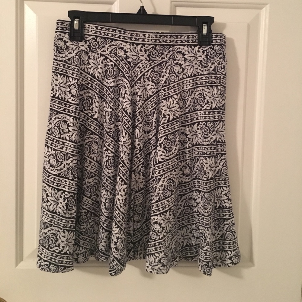 Black and white LOFT circle skirt size small