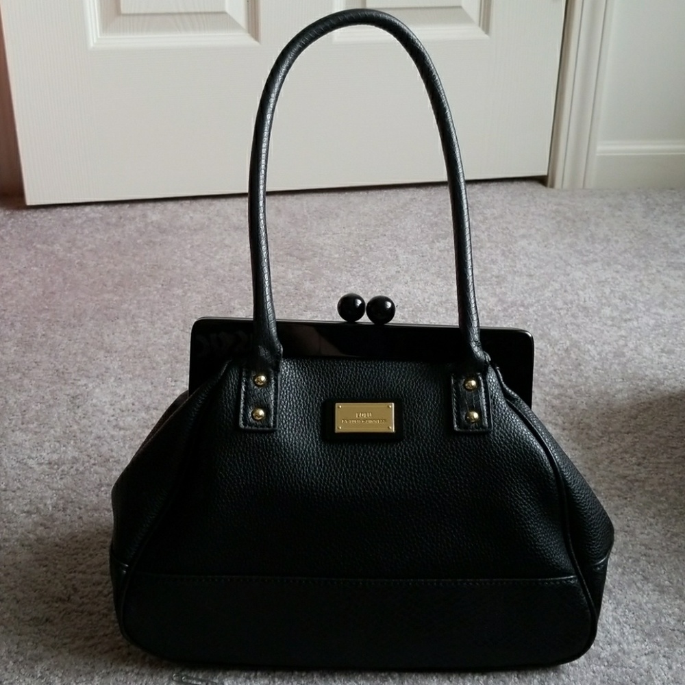Lulu black handbag - clasped top