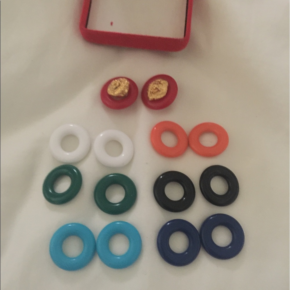 Changeable earring set