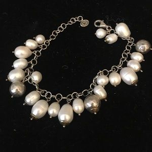 Flirty pearl bracelet. Silpada