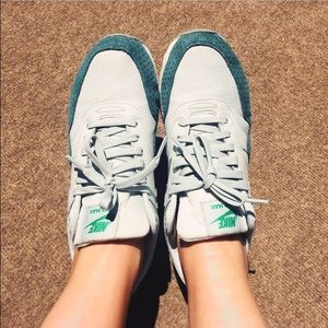 Sports shoe Nike air