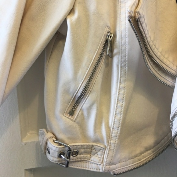 Guess Cropped Leather Moto Jacket - Off White - Picture 3 of 5