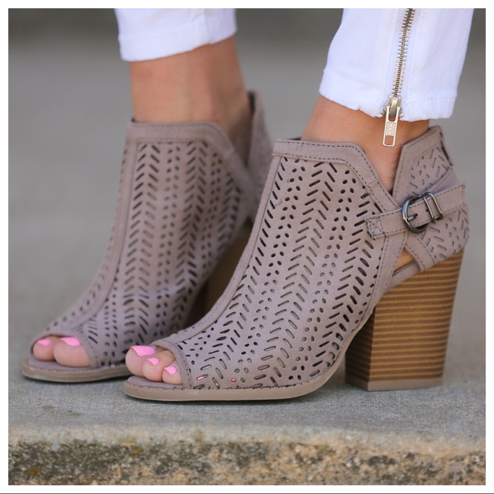 ✨LAST PAIR✨Taupe die cut open toe buckle booties - Picture 2 of 3