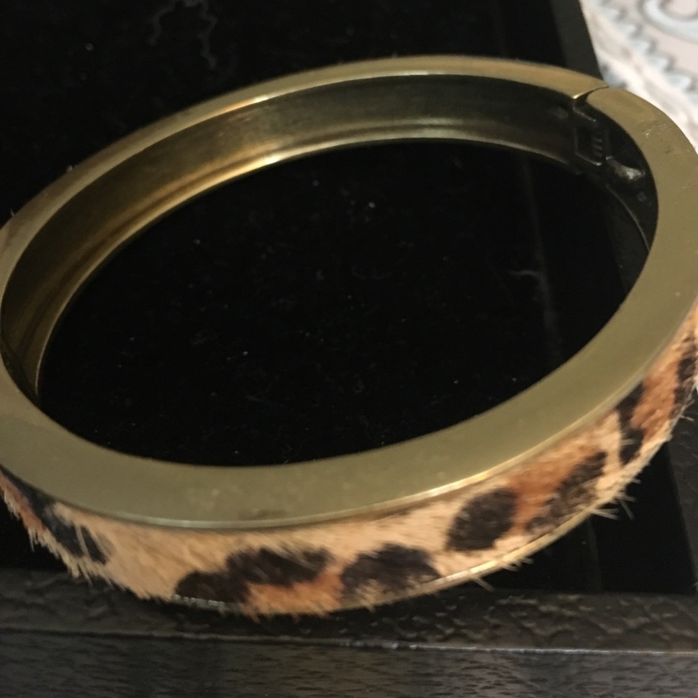 Bracllet