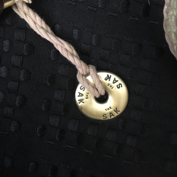 Leather The Sak Purse in Great Condition - Picture 2 of 6