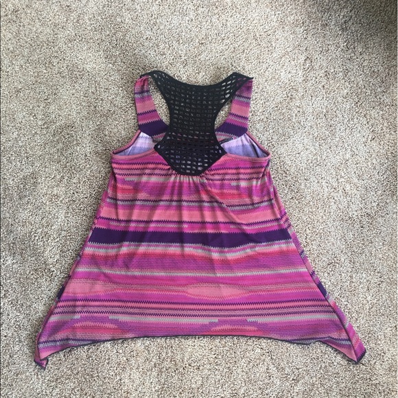 Too - Picture 3 of 3