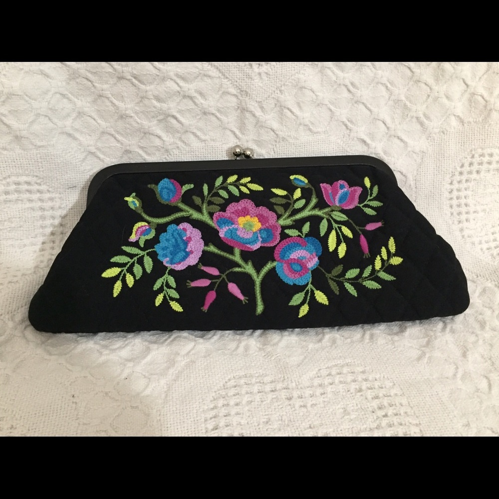 Vera Bradley Veronique Black Floral Clutch Retired