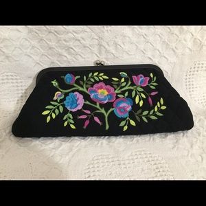 Vera Bradley Veronique Black Floral Clutch Retired