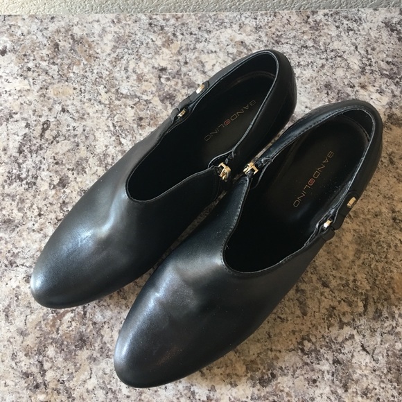 Bandolino Black Booties stylish and comfortable! - Picture 2 of 4
