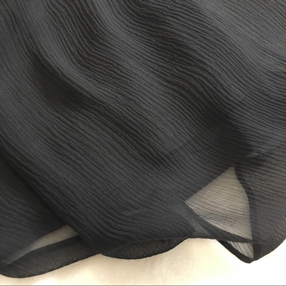 HP🎉 Banana Republic Black Silk Crinkle Dress - Picture 7 of 7