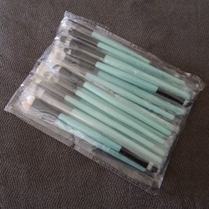 Make up brushes pack