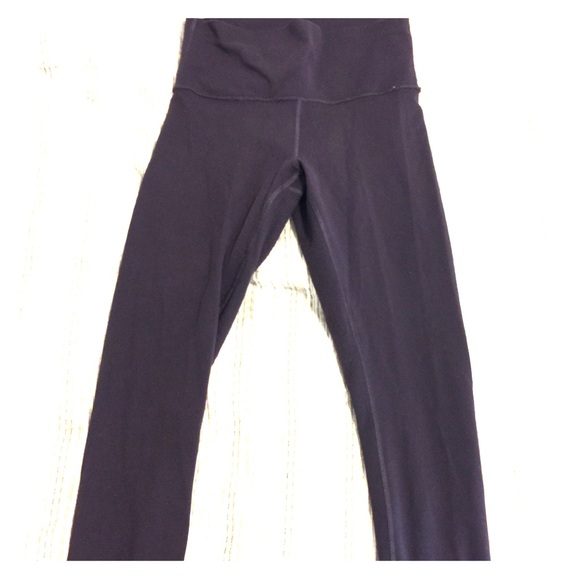 Dark purple lululemon pants size 4 - Picture 1 of 3