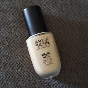 Make up forever foundation