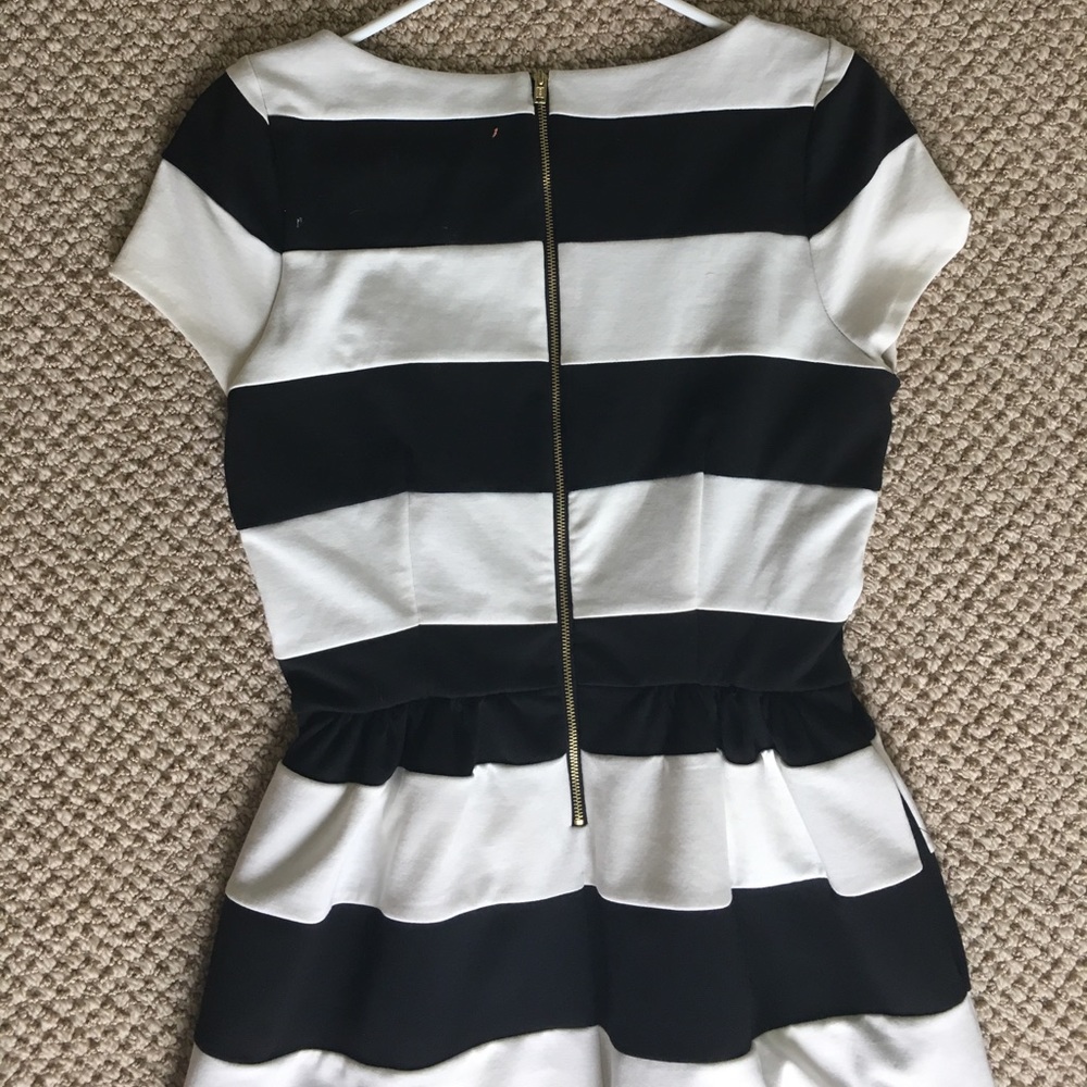 Black and white cap sleeve dress