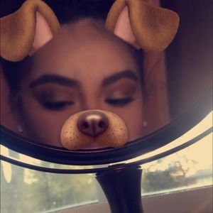 Meet your Posher, Daniela