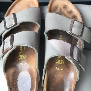 Birkenstock Arizona Taupe Gently Used Size 7