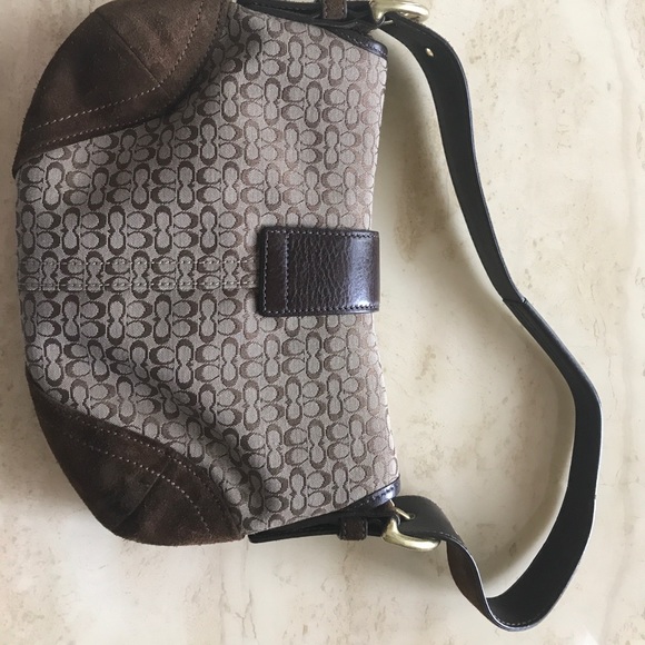 Authentic Coach Small Signature Purse - Picture 3 of 8