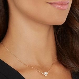 NWT Authentic swarovski EDIFY pearl necklace