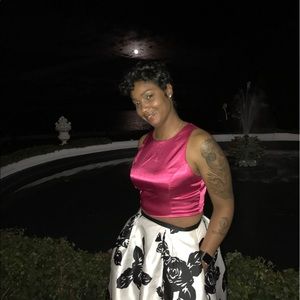 Meet your Posher, Danielle