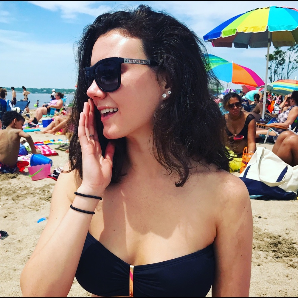 Meet your Posher, Michaela