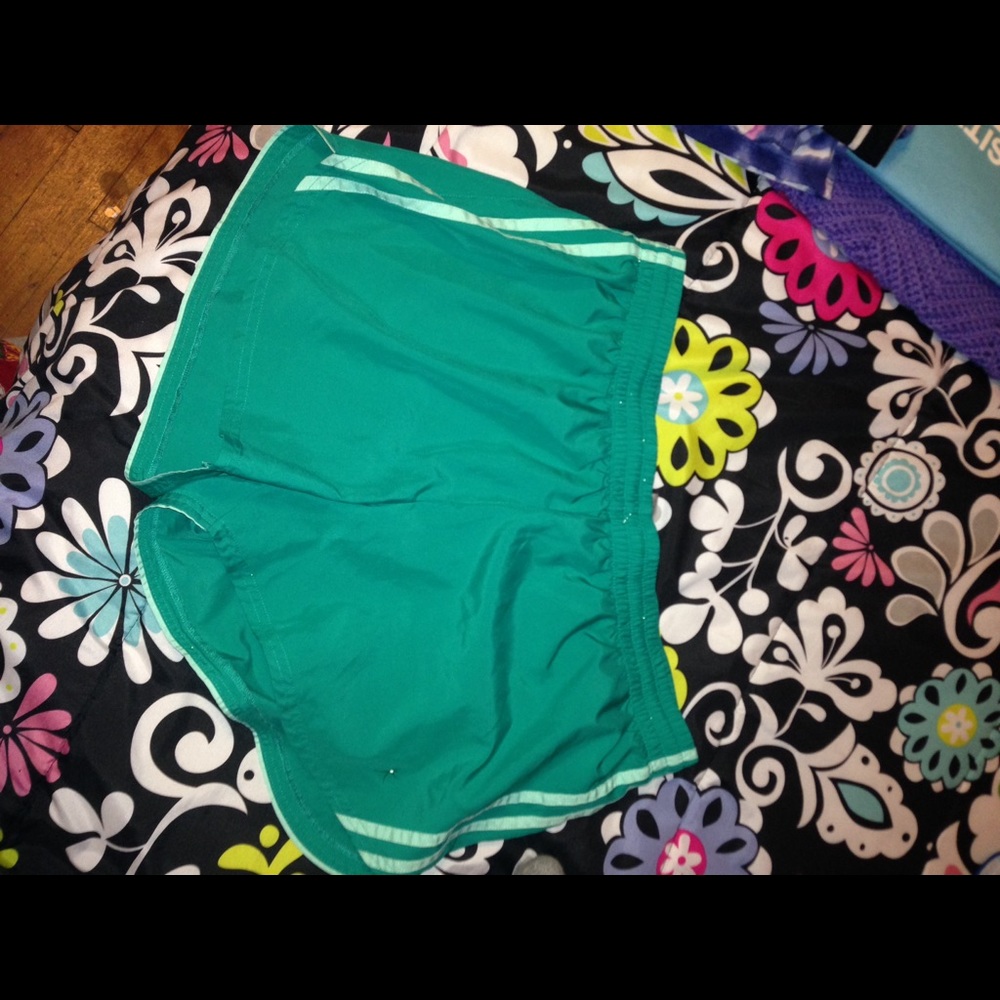 Running shorts