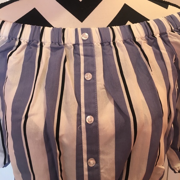 🔥4 for 25 Blue White Off The Shoulder Top - Picture 4 of 6