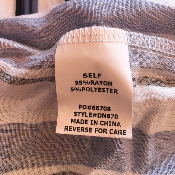 🔥4 for 25 Blue White Off The Shoulder Top - Picture 6 of 6