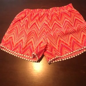 Loose pattern shorts