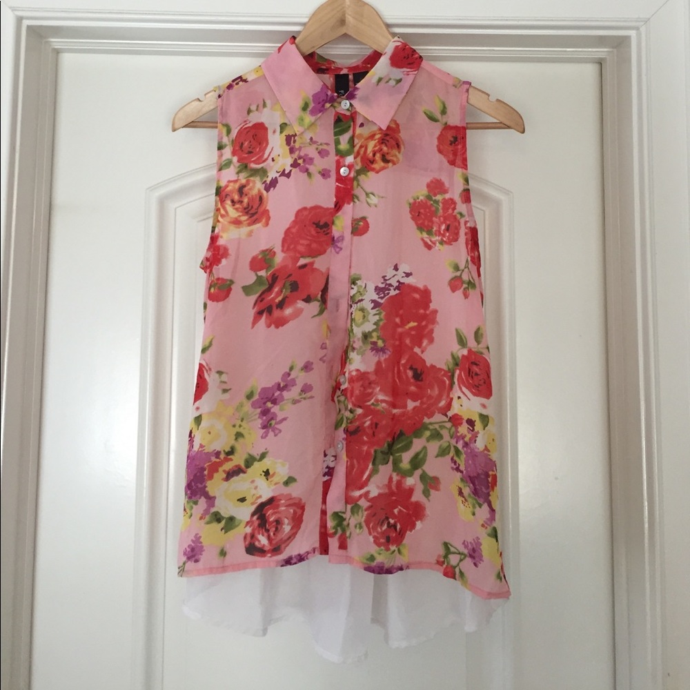 Floral collared button down blouse