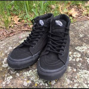 All Black Sk8 Hi Slim