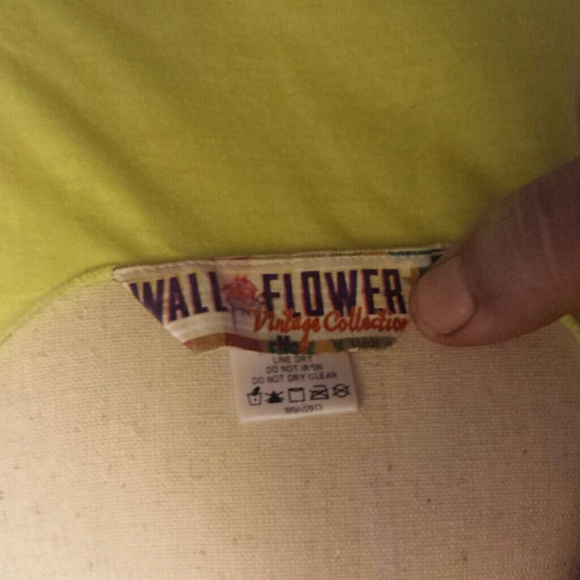 Wildflower tank top size small sequined love - Picture 3 of 3