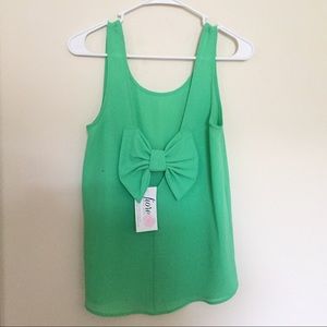 Tank top with bow on the back