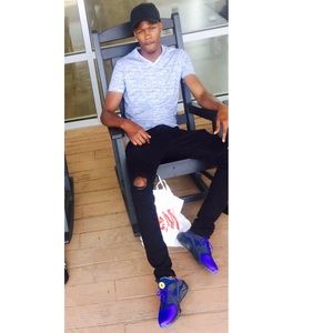 Meet your Posher, Joshua