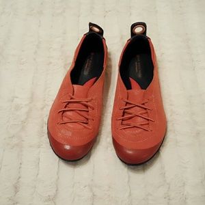 NEW The Body Shoe By Hush Puppies
