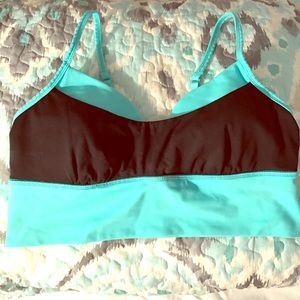 Lululemon sports bra size 8