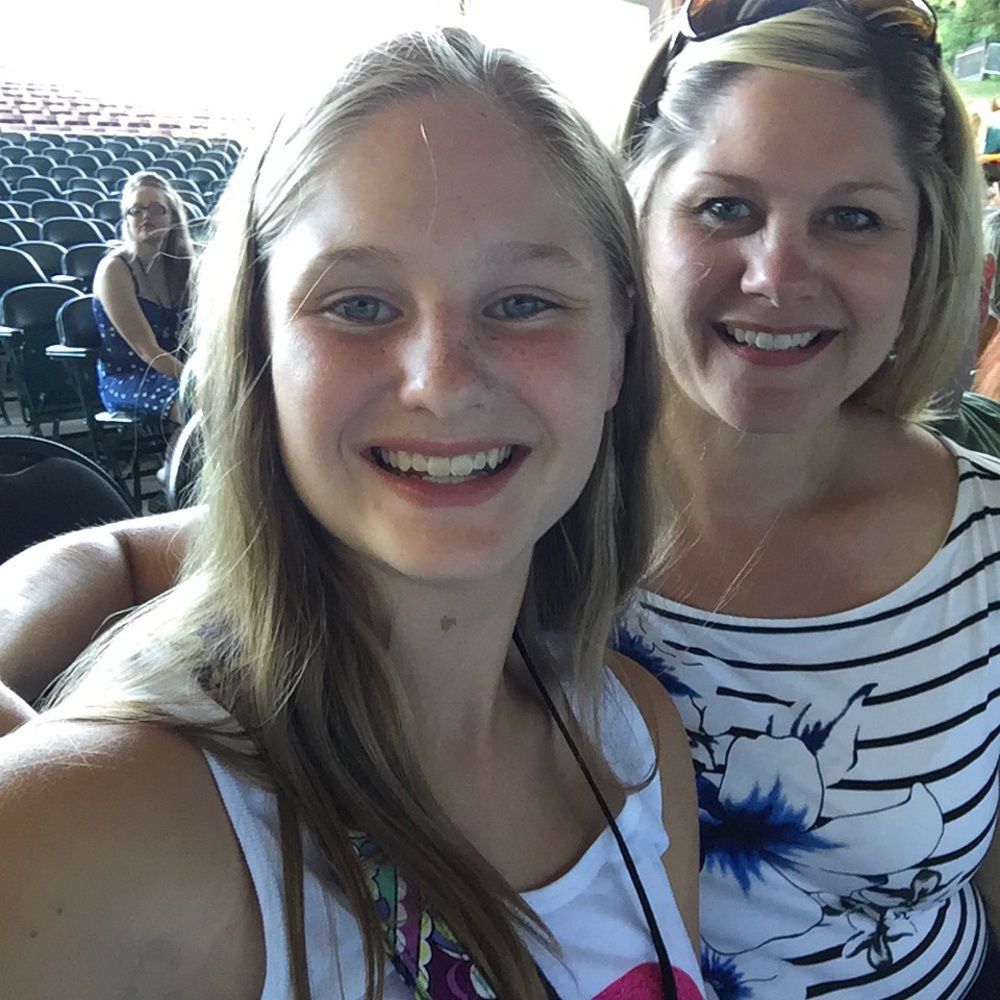 Meet your Posher, Kenna