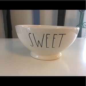 Brand New never used Rae Dunn bowl..