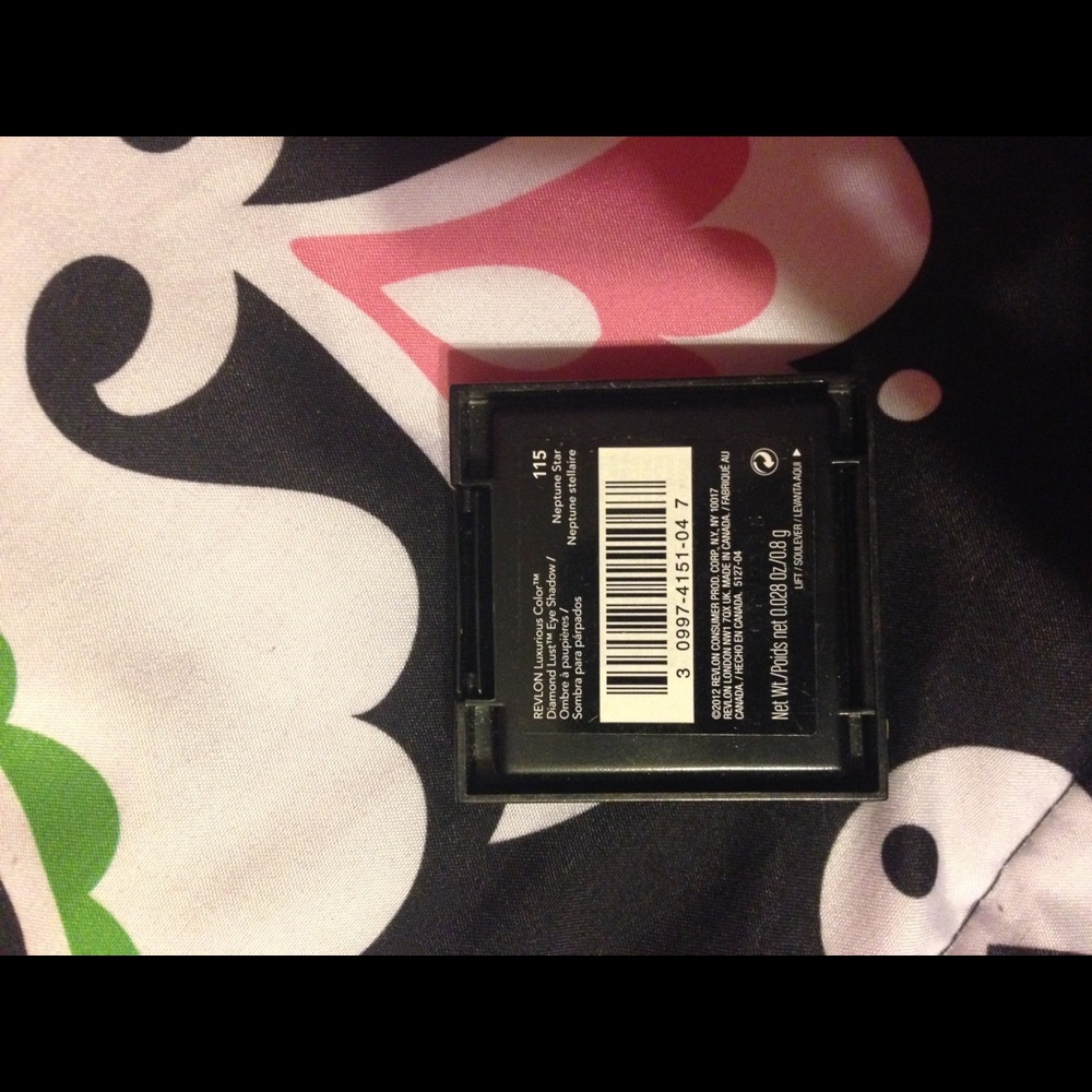 Eye shadow - Picture 3 of 3