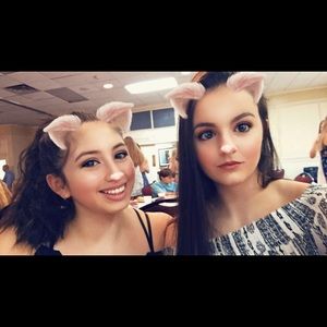 Meet your Posher, Brooke