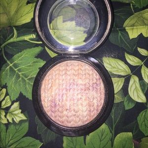 MAC MSF in Perfect Topping