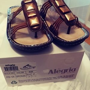 Alegria PG Lite Bronze Thong Sandals