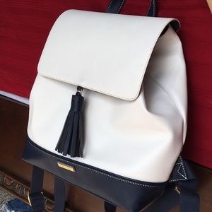 Tommy Hilfiger Flap Backpack