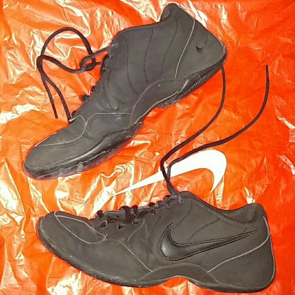 39 off Nike Shoes Nike Dance Shoe All Black Lace Up Low Tops from N