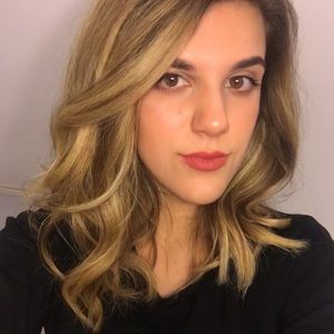 Meet your Posher, Gabriella